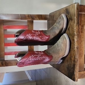 Old West Western Boots. Boys 5.5D